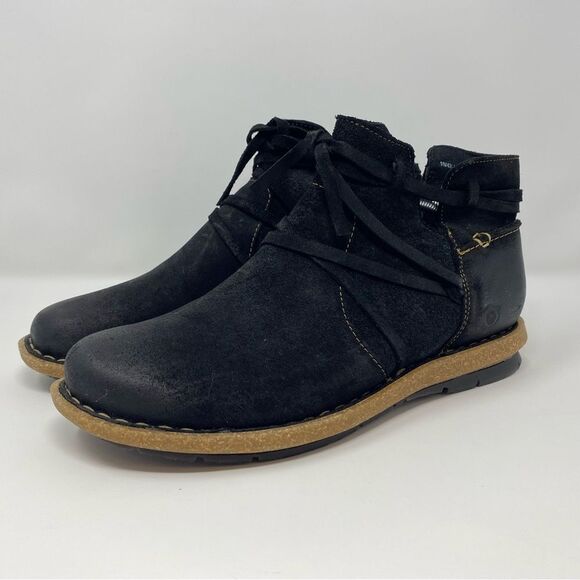 BORN 10 Women’s Tarklin Black Distressed Black Suede Ankle Chukka Boots Winter - Picture 7 of 16